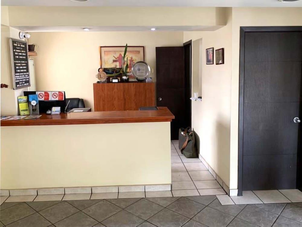 Hotel Posada Don Fernando Ενσενάντα Εξωτερικό φωτογραφία