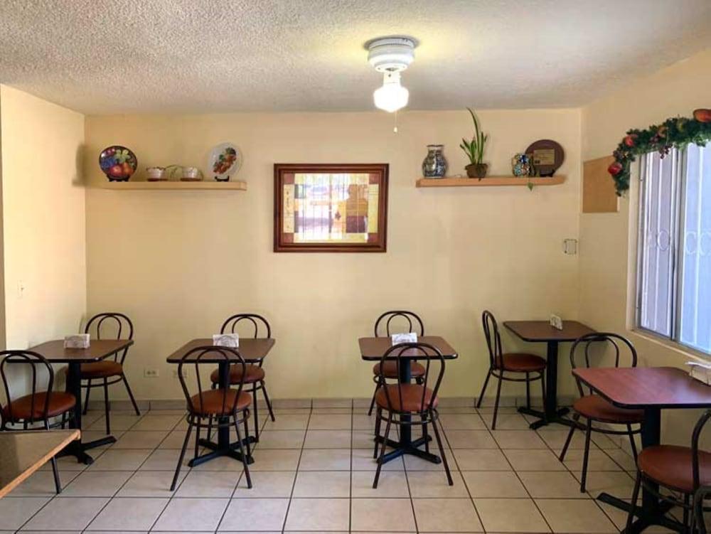 Hotel Posada Don Fernando Ενσενάντα Εξωτερικό φωτογραφία